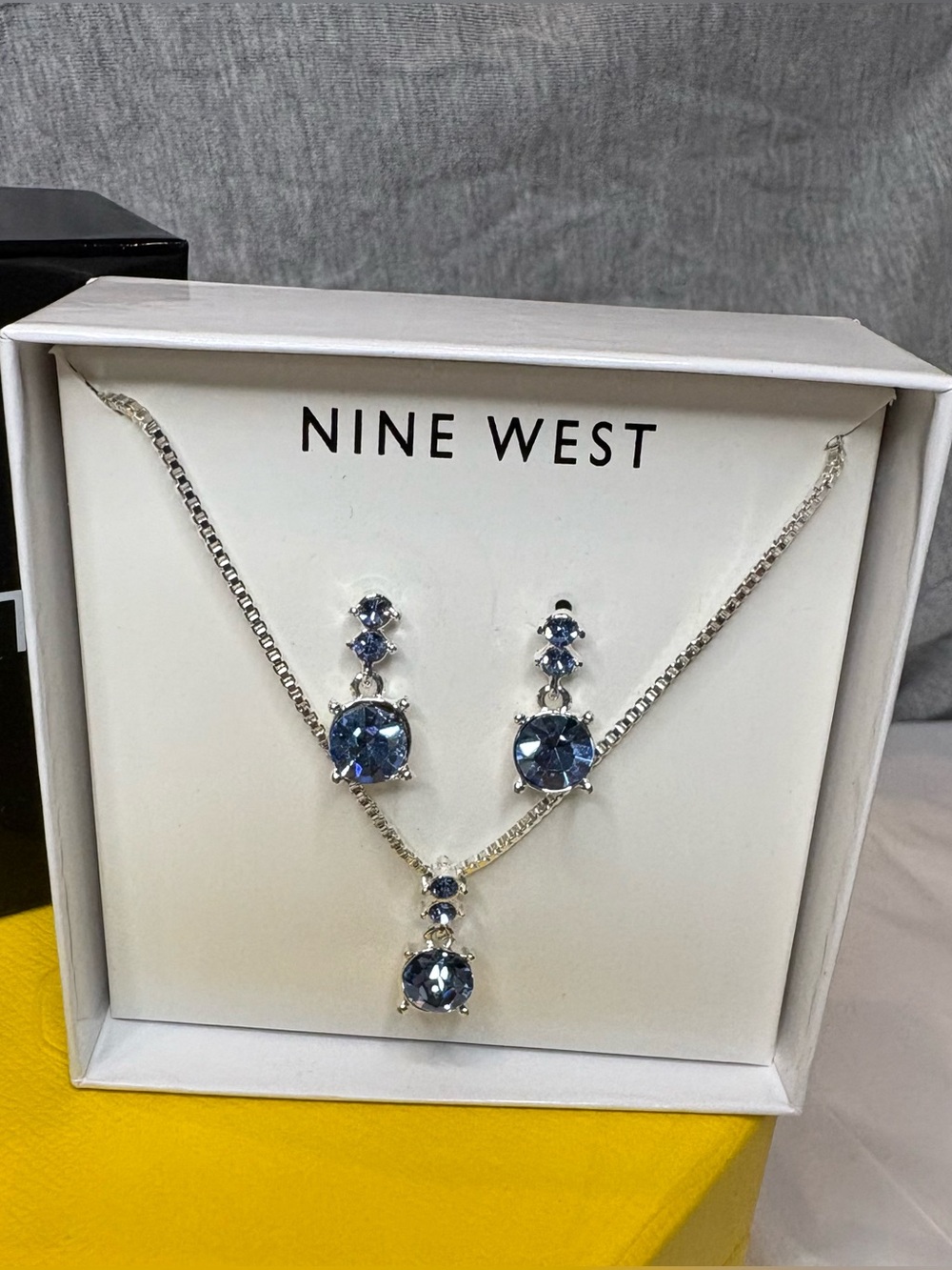 Nine West Silver Tone Blue Round Crystal Necklace & Earrings Jewelry Set